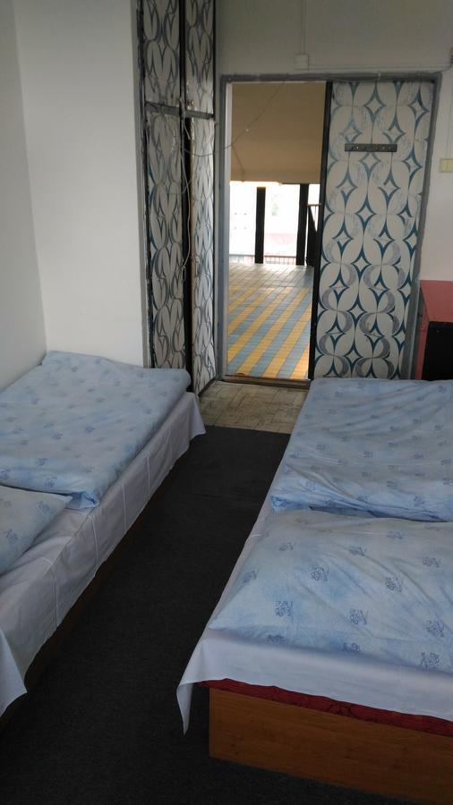 Hostel Strahov Прага Экстерьер фото