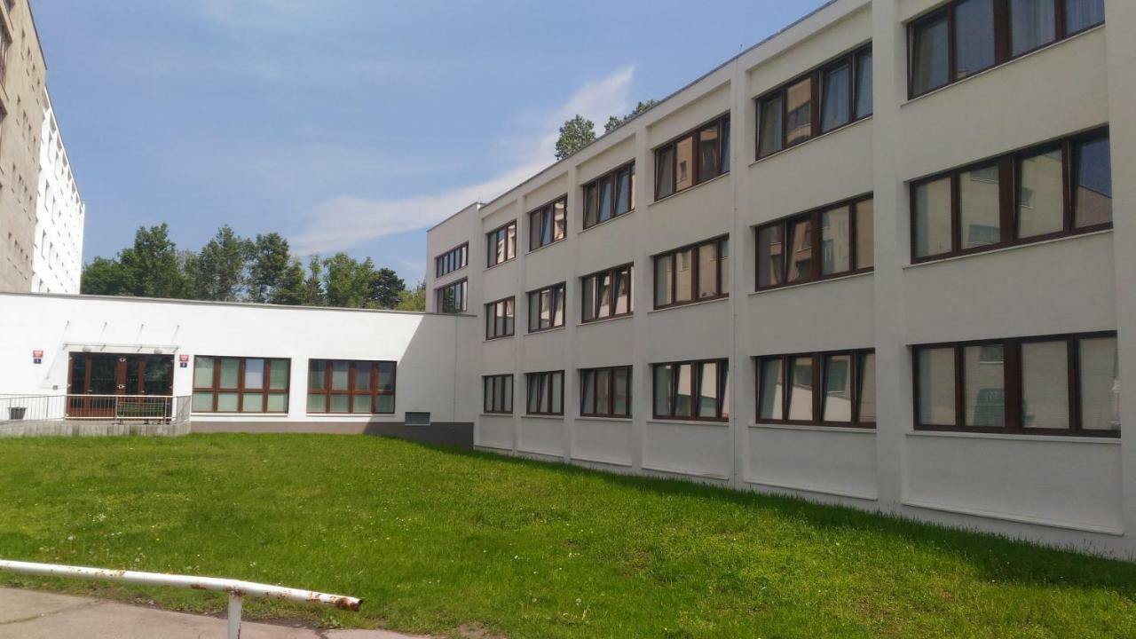 Hostel Strahov Прага Экстерьер фото